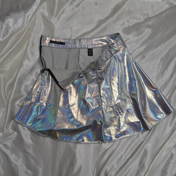 Holographic Metallic Silver Iridescent PU Leather Mini Skater Skirt Size M - Picture 4 of 11